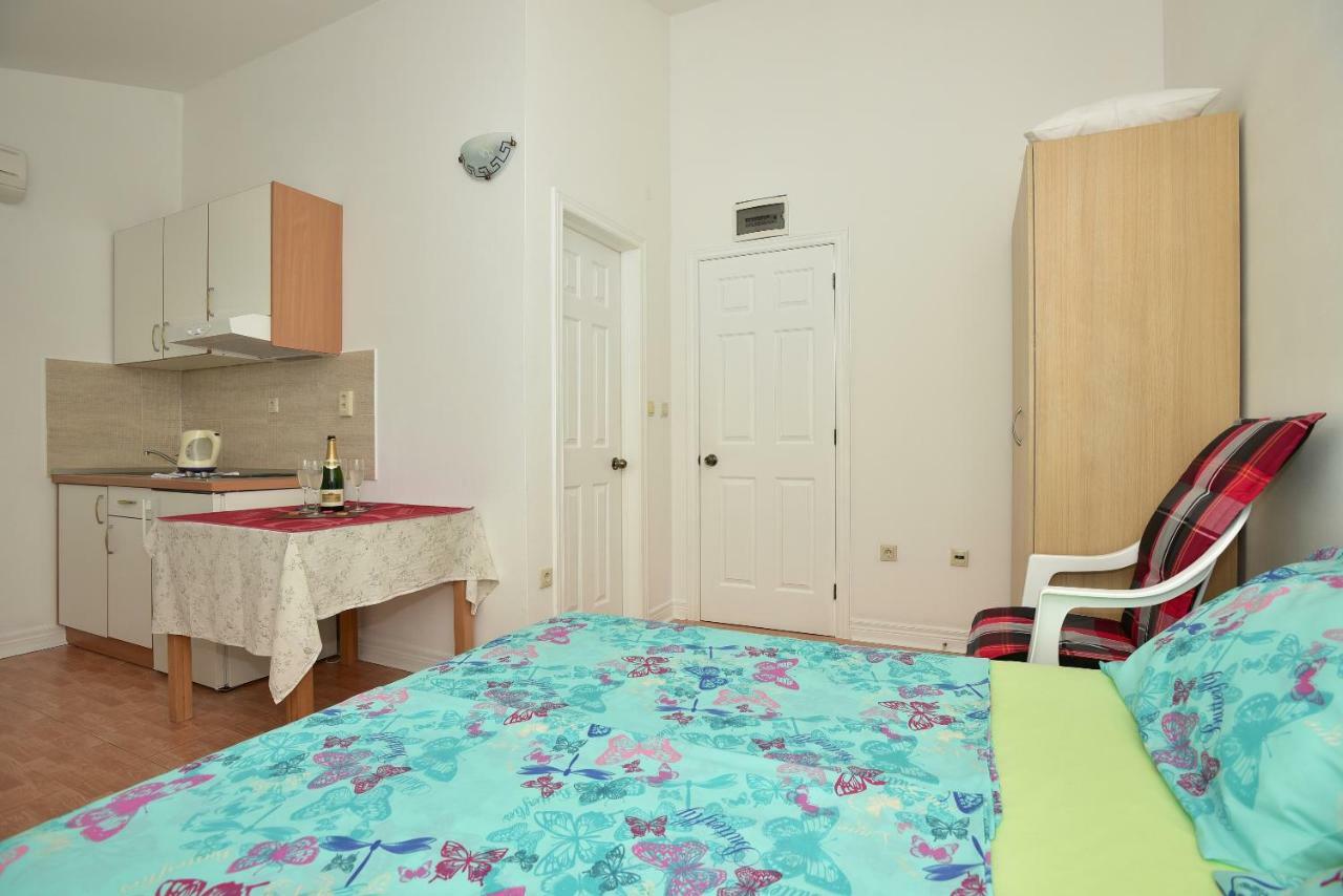 Studio Antonio Apartment Makarska